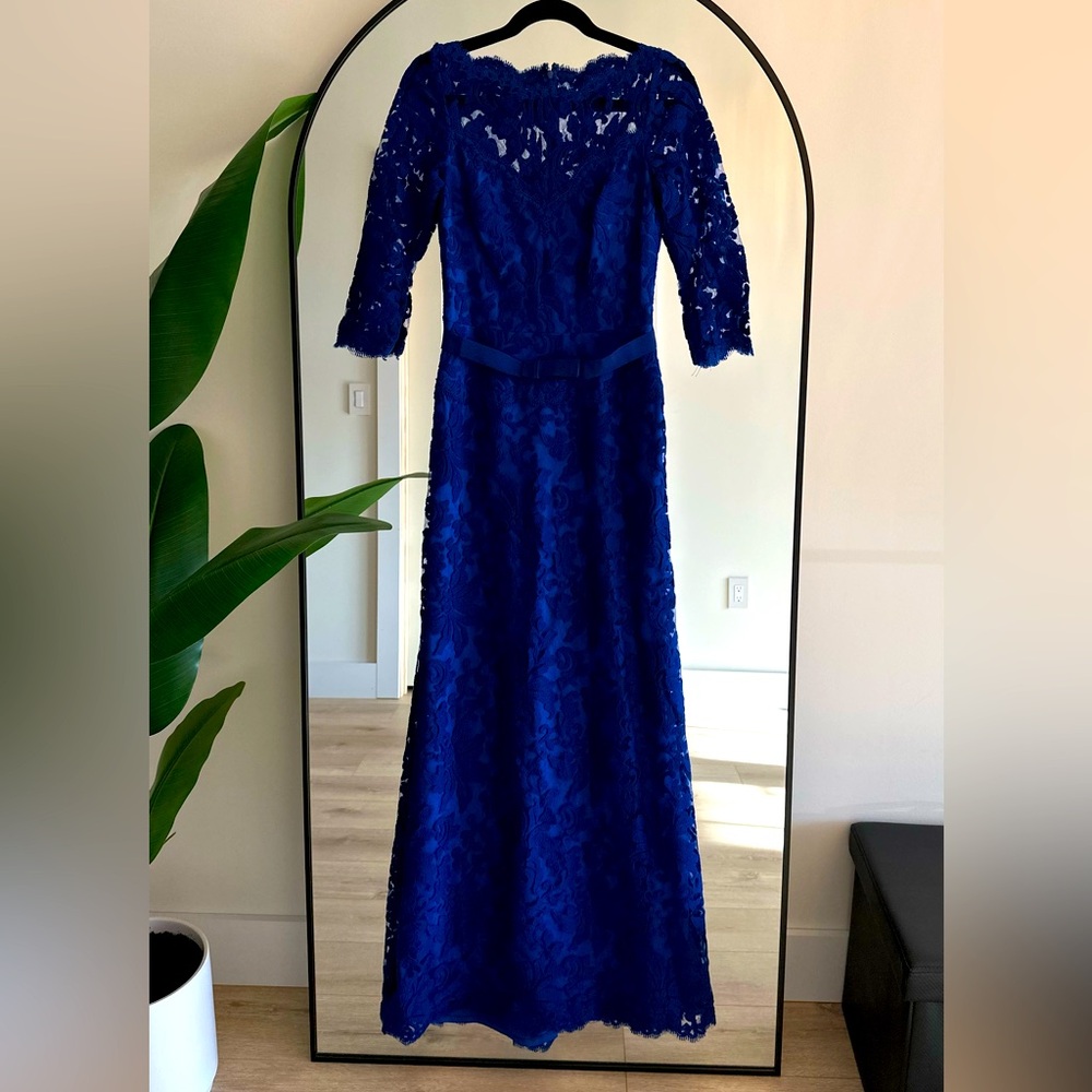 Tadashi Shoji Formal Dress Size 4